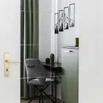 Oomph The Grand Group & Family Retreat Apartman