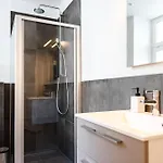 Oomph The Grand Group & Family Retreat *