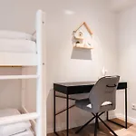 Oomph The Grand Group & Family Retreat * Berlin