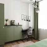 Oomph The Grand Group & Family Retreat