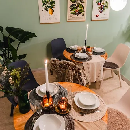 Apartment Oomph The Grand Group & Family Retreat Berlin