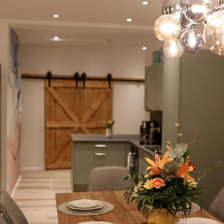 Oomph The Grand Group & Family Retreat Apartment Berlin