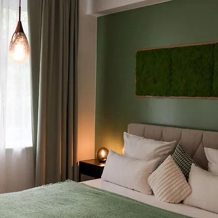 Oomph The Grand Group & Family Retreat Berlin