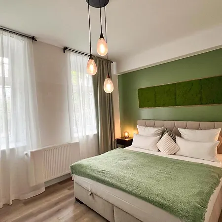 Oomph The Grand Group & Family Retreat Apartment Berlin