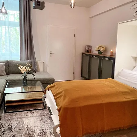 Oomph The Grand Group & Family Retreat Appartement