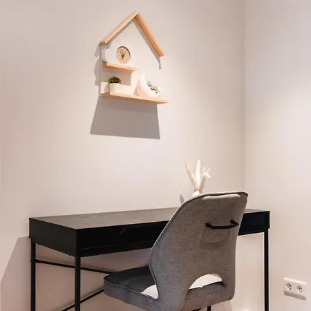 Oomph The Grand Group & Family Retreat Appartement *