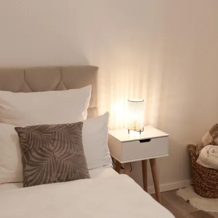 Oomph The Grand Group & Family Retreat