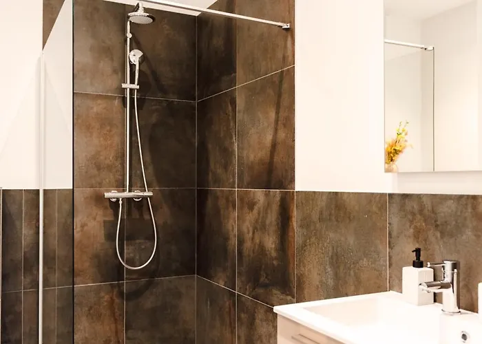 Oomph The Grand Group & Family Retreat Berlin