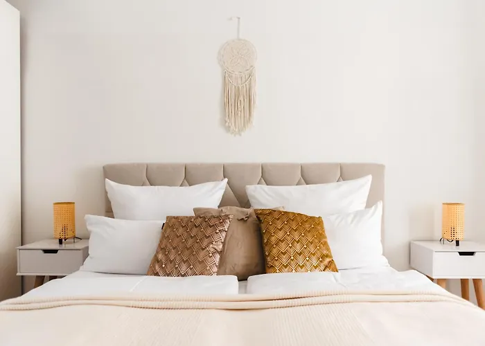 Oomph The Grand Group & Family Retreat Berlín