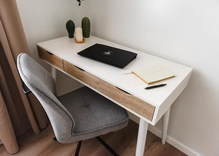 Oomph The Grand Group & Family Retreat