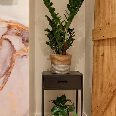 Apartment Oomph The Grand Group & Family Retreat