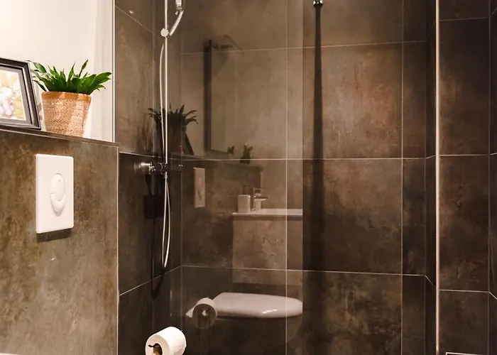 Oomph The Grand Group & Family Retreat Berlino