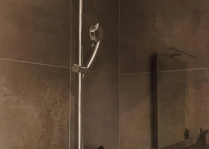 Oomph The Grand Group & Family Retreat * Berlino