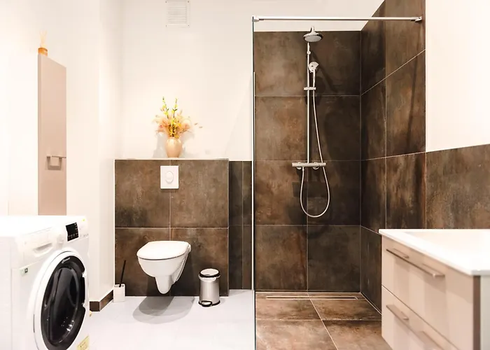 Oomph The Grand Group & Family Retreat * Berlín