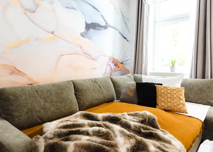 Oomph The Grand Group & Family Retreat Apartman